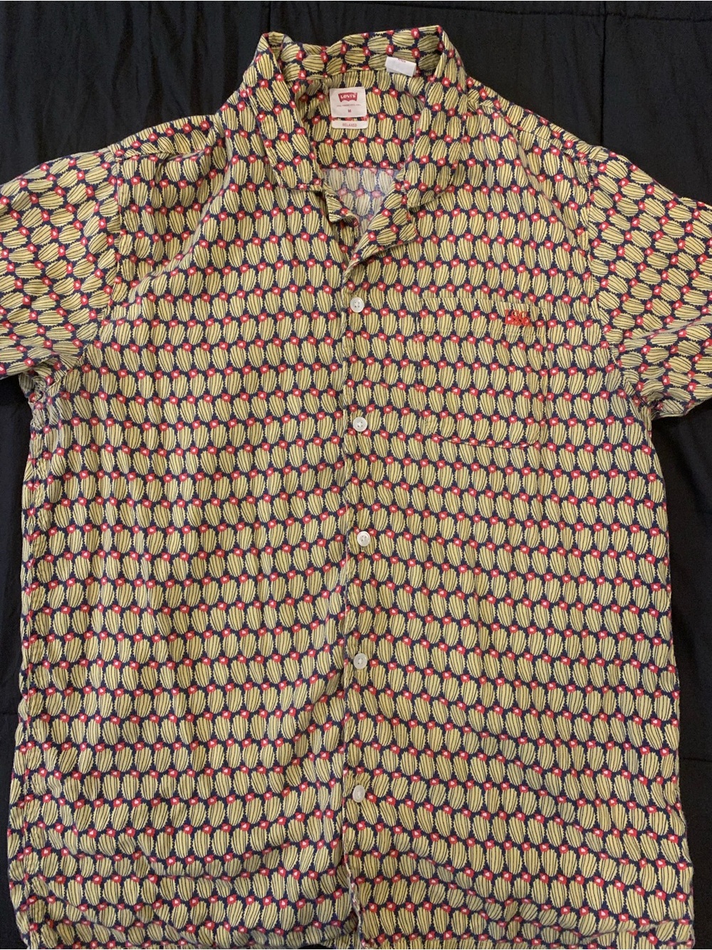 Levi's Yellow Short-Sleeve Button-Down Shirt with Red Accent Pattern